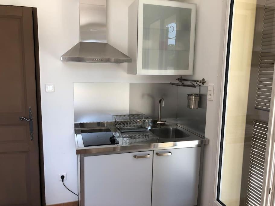 Appartement Dans Bastide A Saint Remy De Provence Extérieur photo