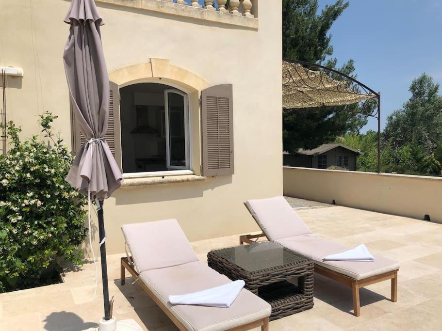 Appartement Dans Bastide A Saint Remy De Provence Extérieur photo