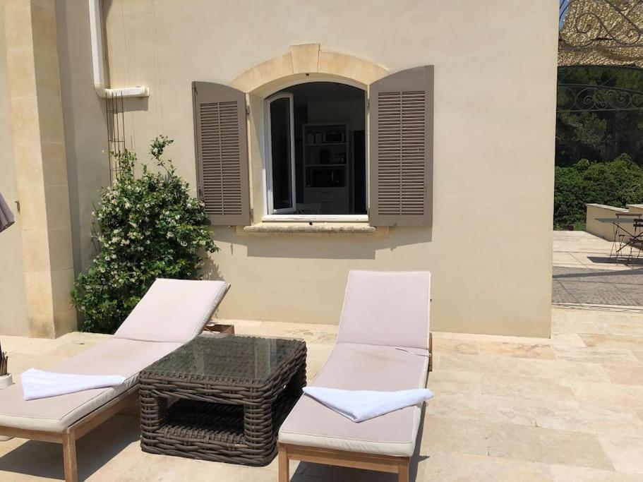 Appartement Dans Bastide A Saint Remy De Provence Extérieur photo